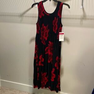 Black and Red Flower Patterned Island Dress